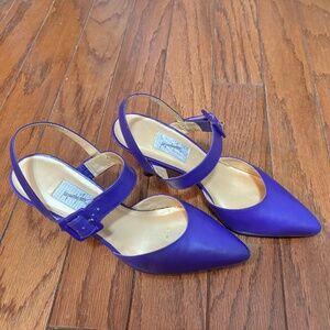 Women’s Purple 3 inch heels Buckle strap size 8 Jacqueline Ferrar